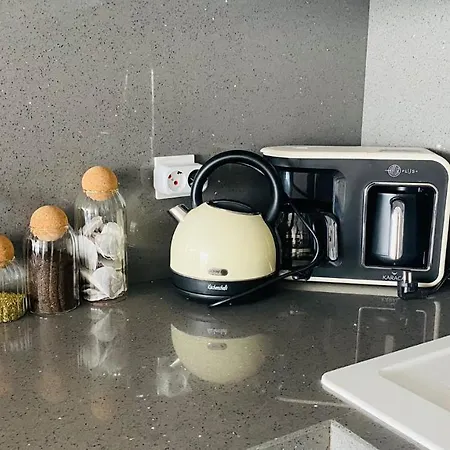 Luxury 2 With Seaview In Center * Isztambul