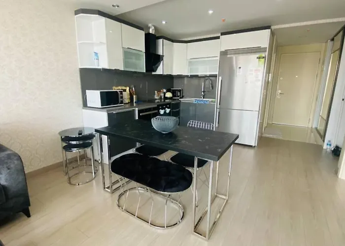 Otel Luxury 2 With Seaview In Center