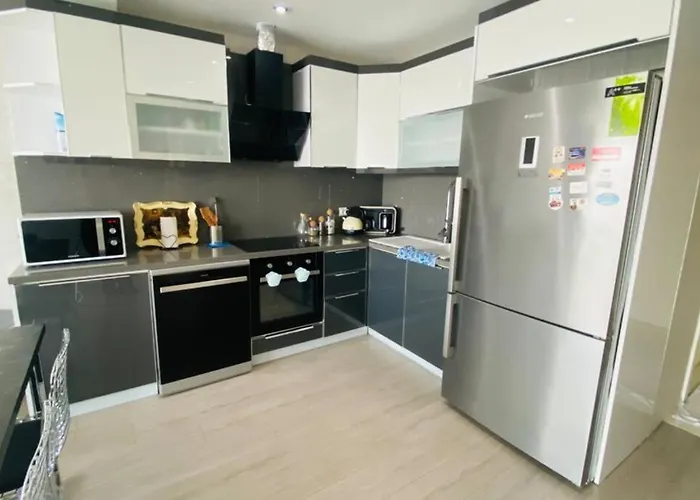 Luxury 2 With Seaview In Center *