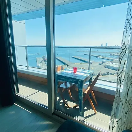 ホテル Luxury 2 With Seaview In Center イスタンブール